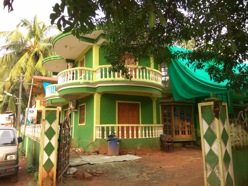 J.S Holiday Guest House Calangute Ngoại thất bức ảnh