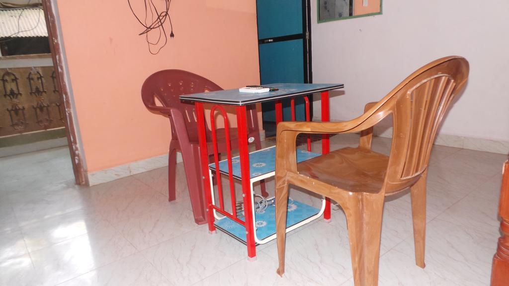 J.S Holiday Guest House Calangute Ngoại thất bức ảnh