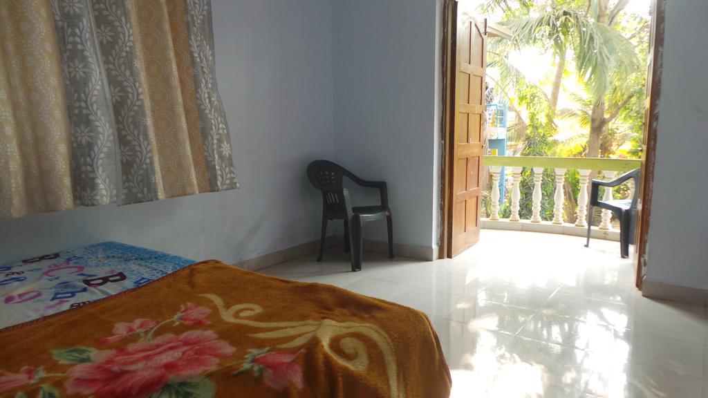 J.S Holiday Guest House Calangute Ngoại thất bức ảnh