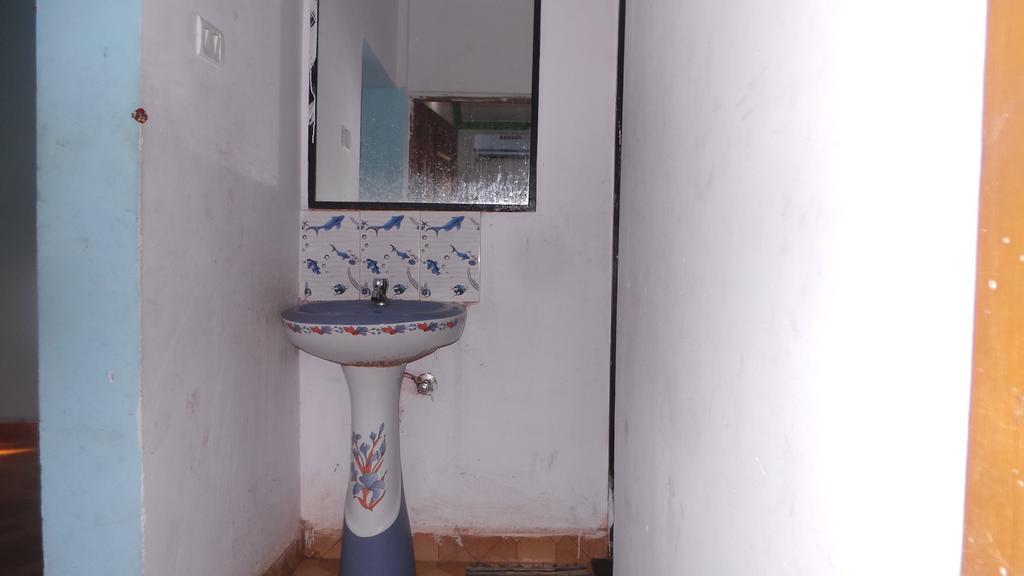J.S Holiday Guest House Calangute Ngoại thất bức ảnh